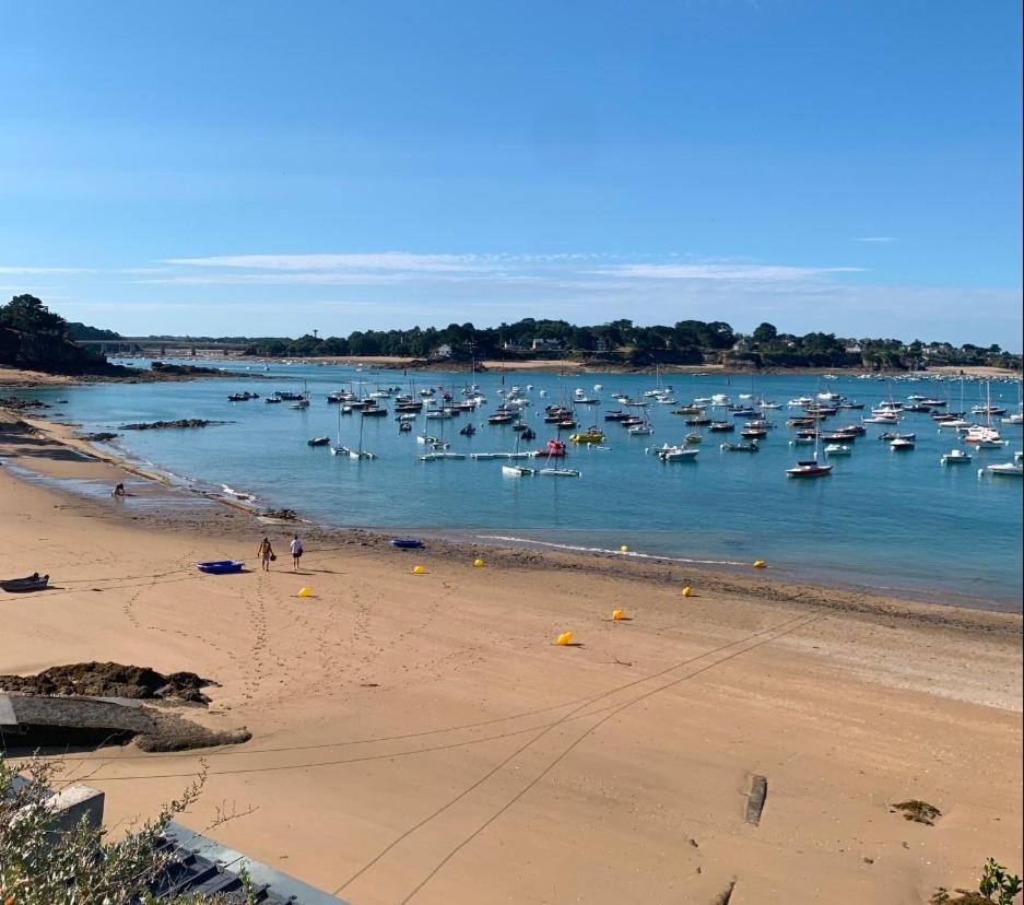 Magnifique Bas De Villa Deux Chambres Situe Pres Des Plages Et Du Golf Saint-Briac-sur-Mer Buitenkant foto